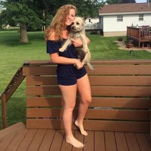 Meet your Posher, Mikala